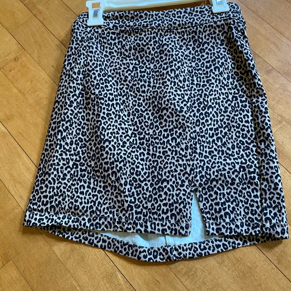 Garage skirt. XS. Cheetah print.